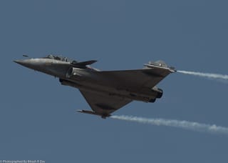 La Evolución del Combate Aéreo Más Allá del Alcance Visual en Asia Meridional: Un Análisis Multidimensional de la Operación Sindoor (2025) y sus Implicaciones Estratégicas Globales